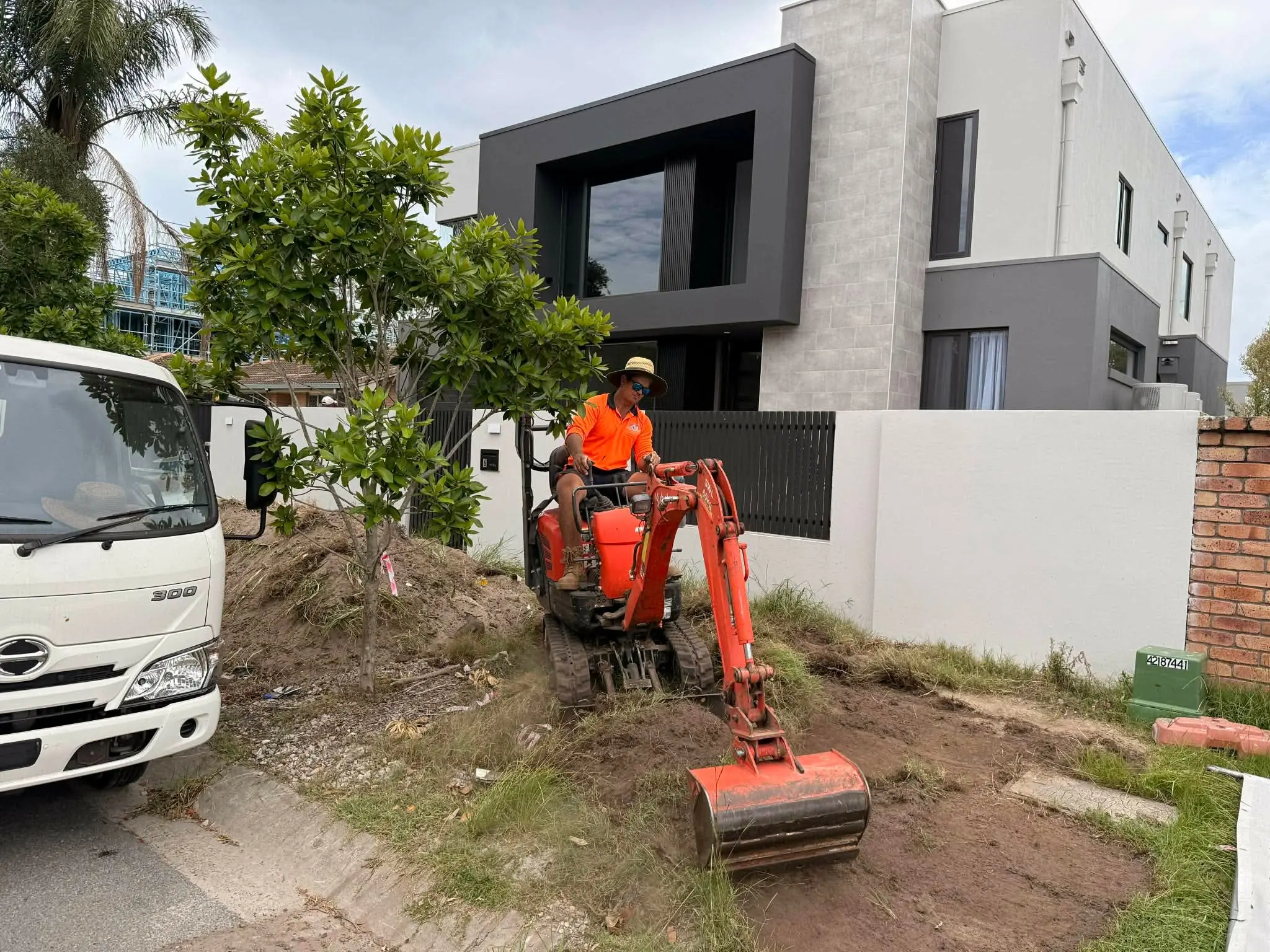 micro excavation operator mick residential brisbane